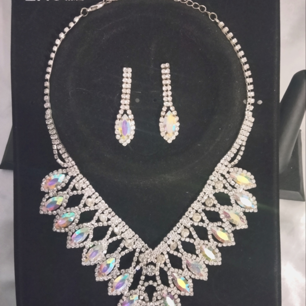 Rhinestones necklace set